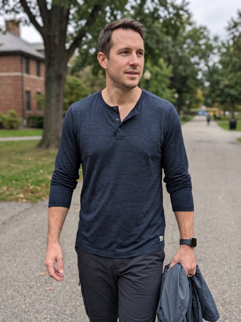 Vuori Long Sleeve Performance Henley Dark Navy Indigo Heather Soft PTP 22 in - L